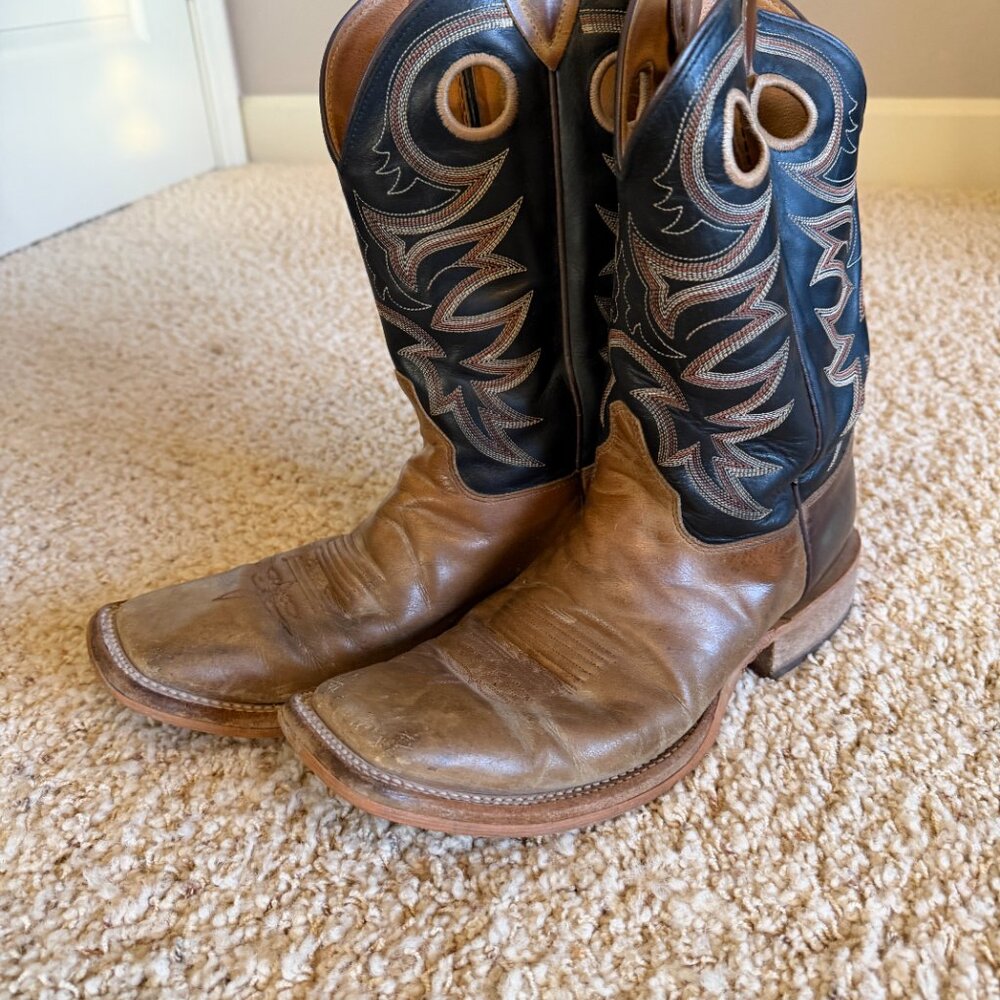 Justin Cowboy Boots Size 10